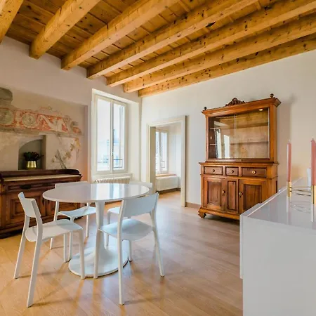 Feel - Pareto Apartment *